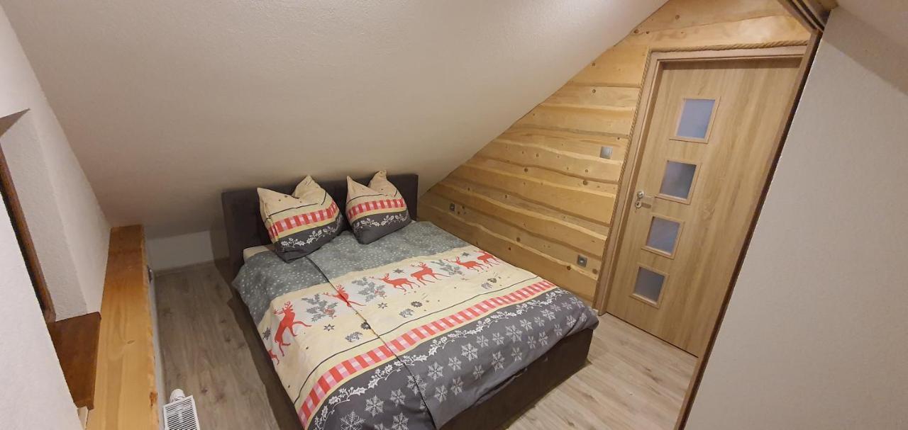 Apartmany Scarlett Mýto pod Ďumbierom Esterno foto
